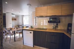 Sandrine GALLÉ - COM UNE CREVETTE - SG PHOTOGRAPHIE